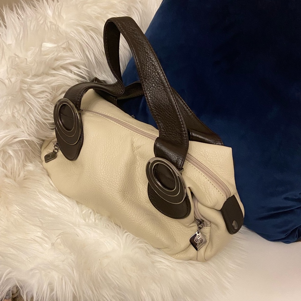 Leather handbag